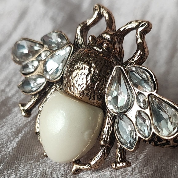 Bee Scarf Clip Dual Ring Brass and Ivory Colored Lucite Rhinestone Adjustable - Picture 2 of 11